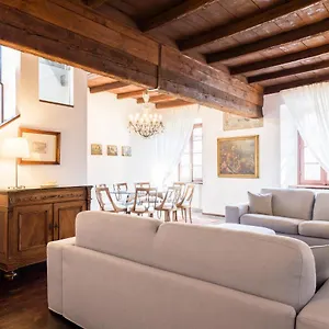 Palazzo Del Pero Luxury Attic - Bymyhomeincomo Комо